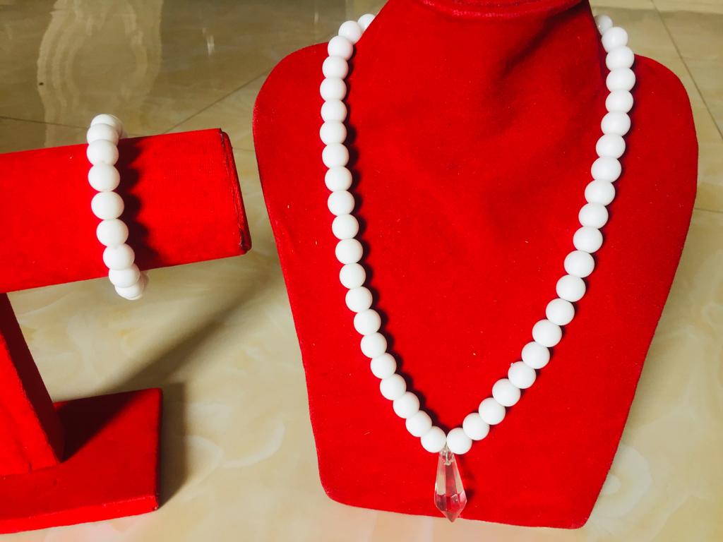 White Elegance Bead Set